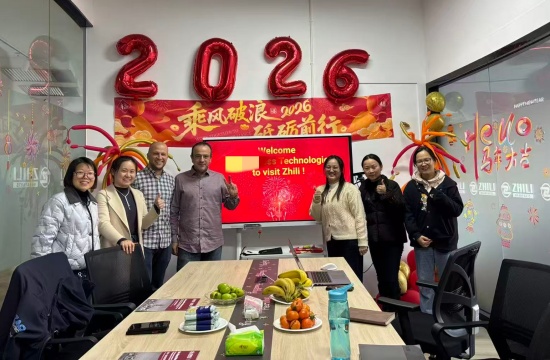 Clientes espanhóis visitam nossa fábrica para inspeção e troca de materiais